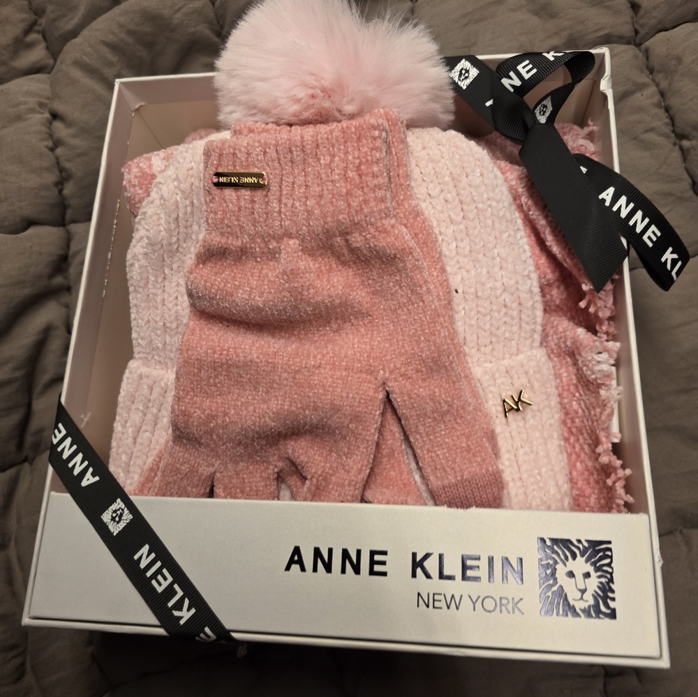 Anne Klein Pink Winter Accessory Set